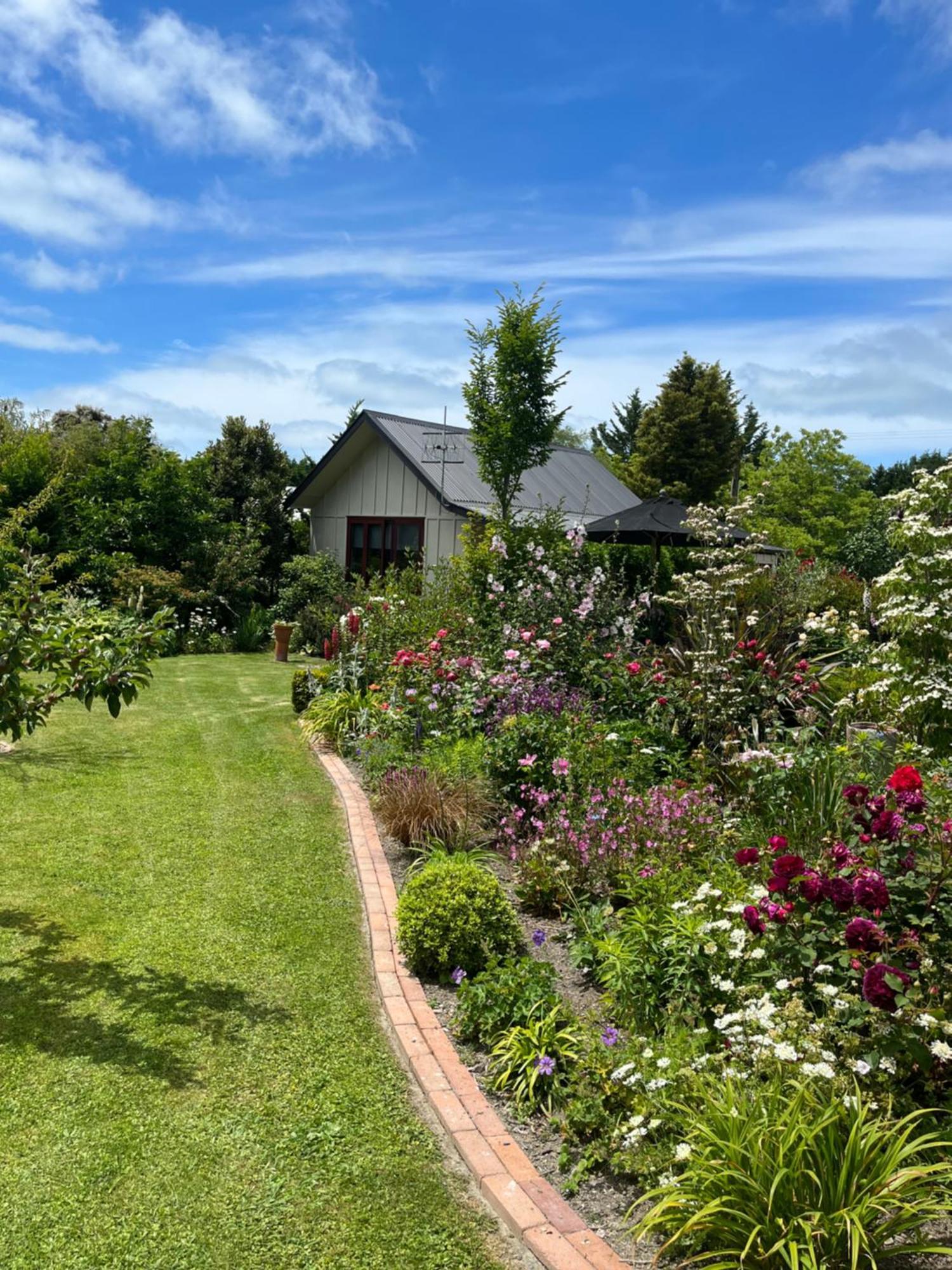 Tasman Village Cottage エクステリア 写真